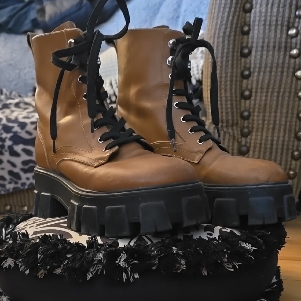 Brown Lace-Up Platform Boots